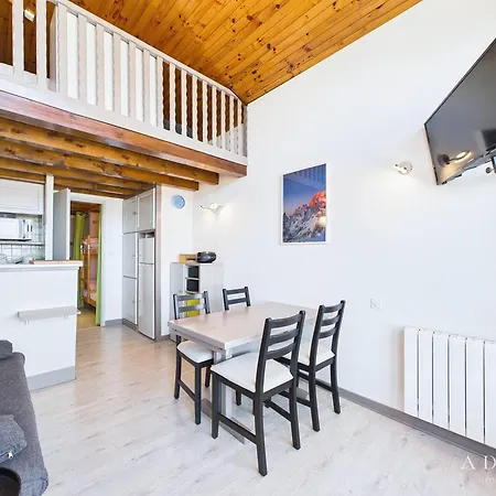 Vue Vallee - 5 Pers. Apartment Montvalezan